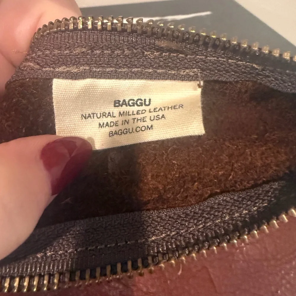 Baggu Leather Pouch Women OS Brown Excellent Milled Leather Made in USA Zipper